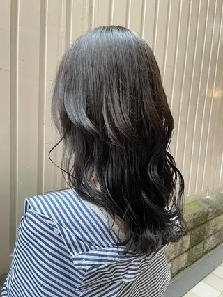 カラー MIKU ナチュラルヘア✂️✨のヘアスタイル