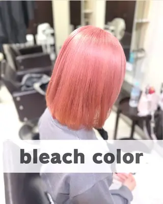 ショート ブリーチ/デザインカ ラー/村松愛翔のヘアスタイル