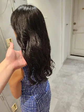 ロング パーマ loutus 所属・井川和哉 ハイトーン／透明感のヘアスタイル