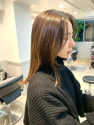 ミディアム 斉藤 未佳のヘアスタイル