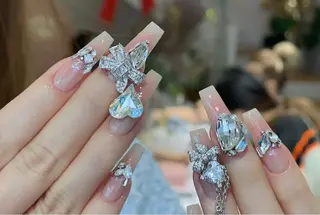 ネイル D-BEAUTY Nailsalonのネイルデザイン