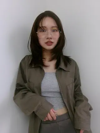 ミディアム レイヤーカット/ 透明感カラーmikuのヘアスタイル