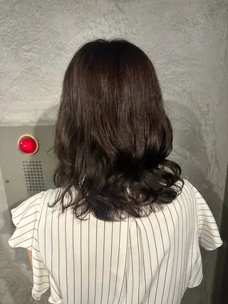 ミディアム マツナガ トモコのヘアスタイル