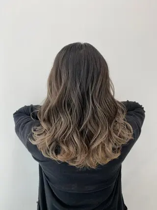 セミロング 公式 Ease by amble luxeのヘアスタイル