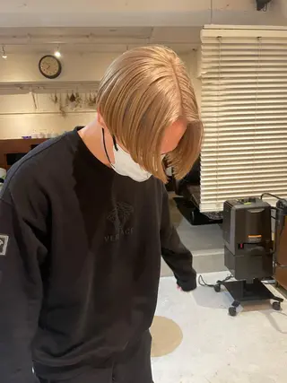 ショート カラー ファッションに 溶け込むstyleのヘアスタイル