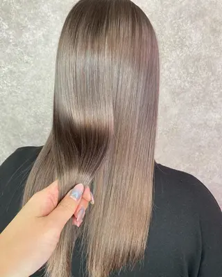 ロング カラー UNDER vr 【アンダーバー】のヘアスタイル