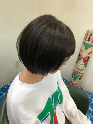 ショート カラー CoCooN Hiromiのヘアスタイル