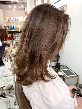 セミロング カラー エクステ（レミー毛） NINEのヘアスタイル