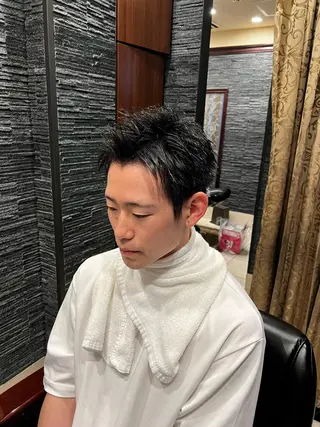 ショート 杉原 慶祐のヘアスタイル