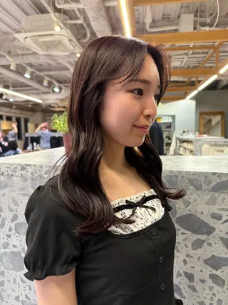 セミロング やはらりの/ 透明感カラー‎のヘアスタイル