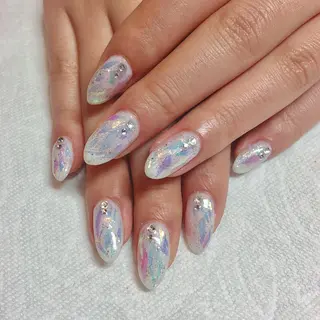 ネイル THECOLORS所属・近貞 莉奈のネイルデザイン