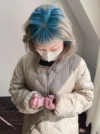 ミディアム オカモト ミユウのヘアスタイル