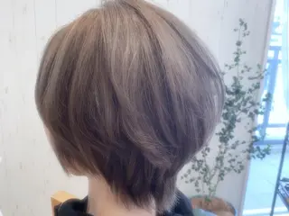 ショート カラー 工藤 萌香のヘアスタイル