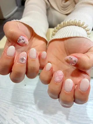 ネイル Nest 岩崎のネイルデザイン