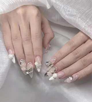 ネイル Lee Nailsのネイルデザイン