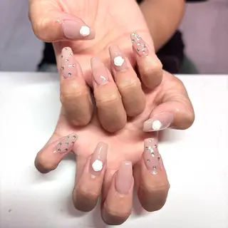 ネイル WOLTOKYO 🦋shizukuのネイルデザイン