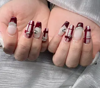 ネイル Lee Nailsのネイルデザイン