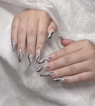 ネイル Lee Nailsのネイルデザイン