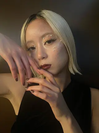 ミディアム 青木 美樹の眉毛・アイブロウイメージ