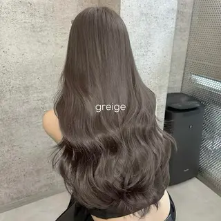 ロング グレージュ🐰透明感 カラー🫧akihoのヘアスタイル