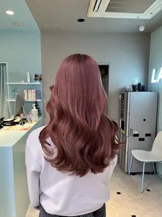 セミロング カラー ブリーチカラー 🩵MIZUKIのヘアスタイル