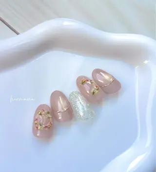 ネイル 伊藤 菜緒のネイルデザイン