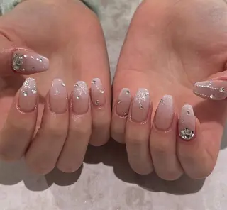 ネイル Hikari 🌺のネイルデザイン