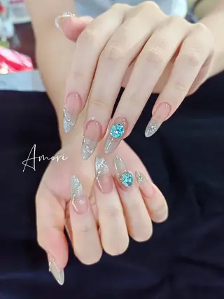 ネイル XIXI 🦁のネイルデザイン