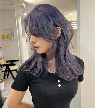 セミロング カラー SEINA️️/烏丸 ブリーチ/ハイトーンのヘアスタイル