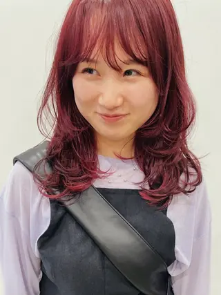 セミロング ニュアンスヘア chinariのヘアスタイル