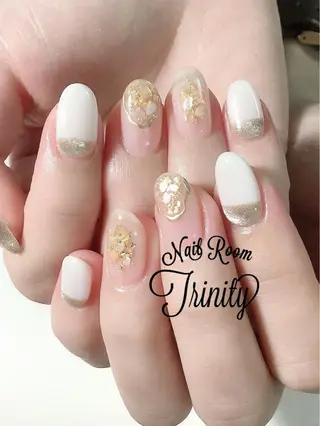 ネイル Trinity staffのネイルデザイン