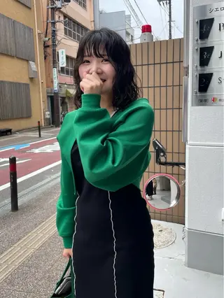 ミディアム 渥美 怜子のヘアスタイル