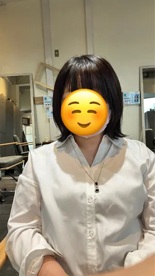 ミディアム 柴田 胡桃のヘアスタイル