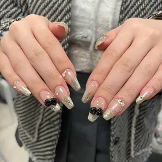 ネイル koyu 🩶のネイルデザイン