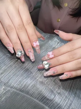 ネイル Lee Nailsのネイルデザイン