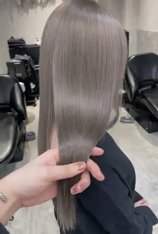 ミディアム 博多/ダブルカラー /艶カラー/翼🖤のヘアスタイル