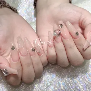 ネイル Queens 榊 まおのネイルデザイン