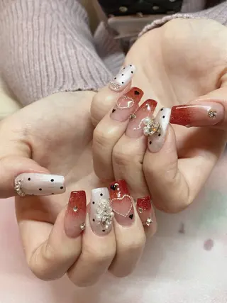 ネイル LEDアイラッシュ ∩_∩アオイのマツエク・マツパデザイン