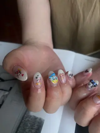 ネイル shion .のネイルデザイン