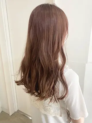 ロング カラー ハル🌸柔色/ ブリーチなし/艶髪のヘアスタイル
