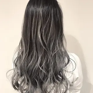 ミディアム カラー AMI Hair  supply所属・髪質改善カラー 韓国風レイヤーのヘアスタイル