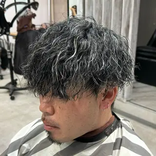 ショート カラー パーマ メンズ 矢島颯哉/ハイトーン ブリーチカラー💎のヘアスタイル