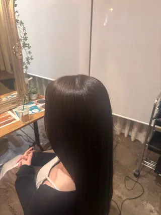 カラー Gree / aiのヘアスタイル