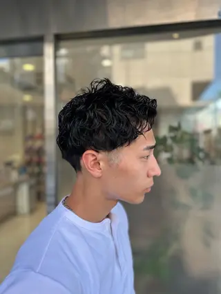 ショート パーマ メンズ ハイトーン× デザイン　Runoのヘアスタイル