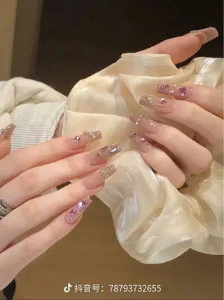 ネイル ishiro 🍂のネイルデザイン