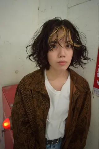 ショート 糟谷 慈英のヘアスタイル