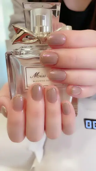 ショート カラー ネイル Petite Cannelle所属・Petite Cannelleのネイルデザイン