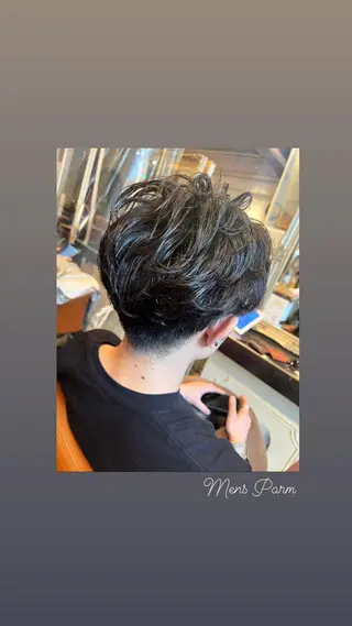 ショート パーマ メンズ ハイライト/インナー /ブリーチ/レイヤーのヘアスタイル