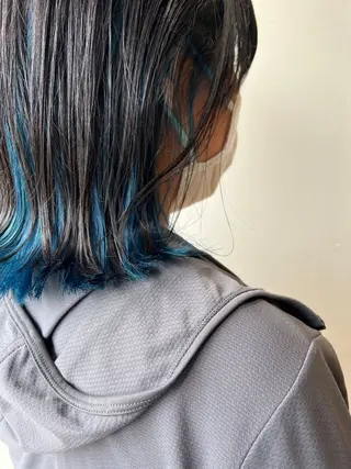 カラー AIconic nagoya所属・縮毛矯正/ レイヤー/ミディアムのヘアスタイル