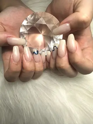 ネイル MELLMODE所属・Nakano Kanaのネイルデザイン